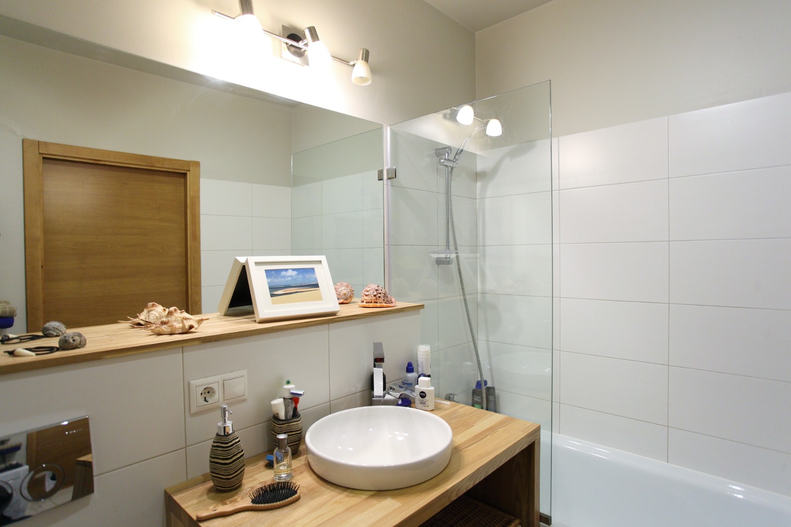 Стеклянная шторка для душа